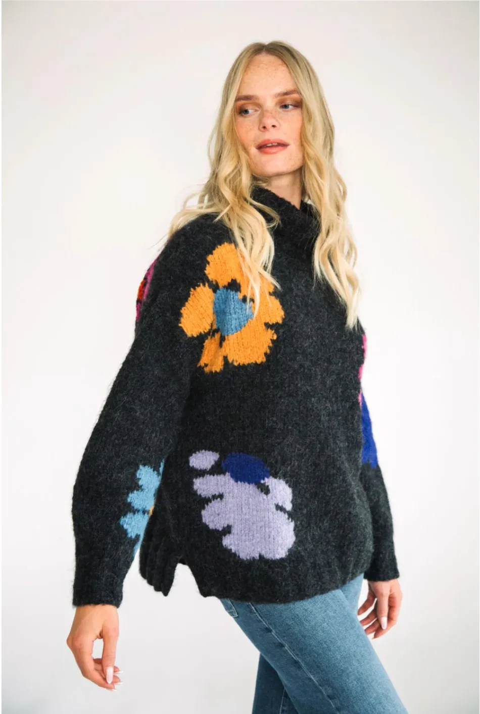 Mystique Flower Hand Knit Charcoal